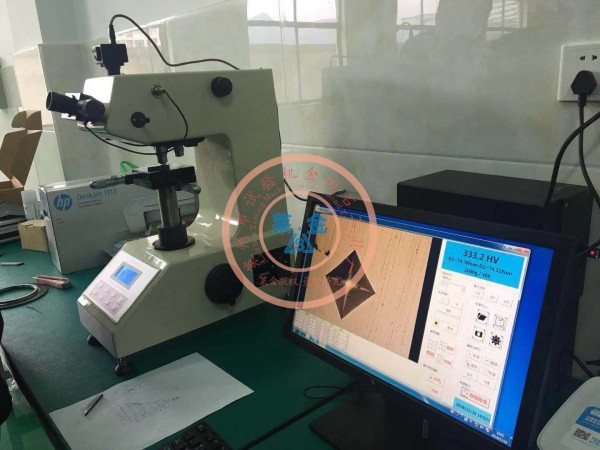 老客户推荐新客户选用我厂HVS-1000A型数显显微硬度计：现场安装照片（图像清晰质感、测试精度高）